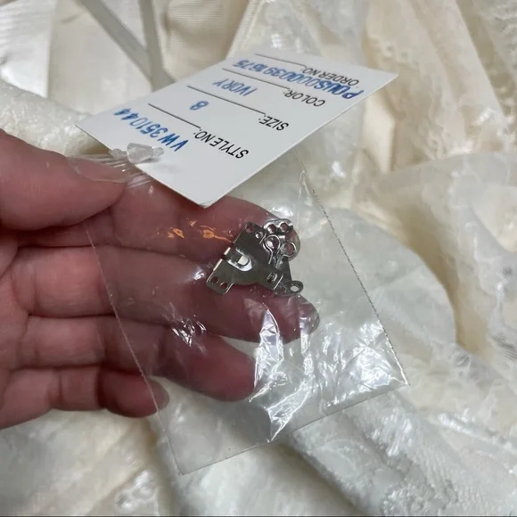 NWT White by Vera Wang Strapless Lace Wedding Dress